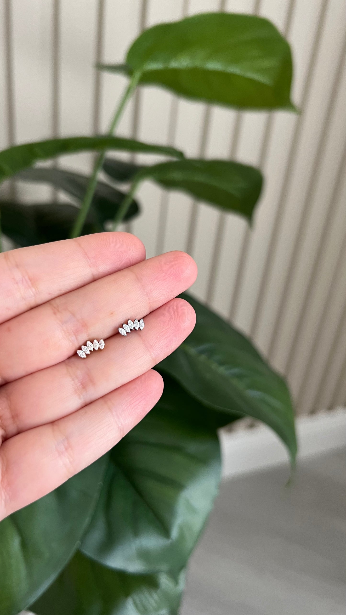 Piercing earring