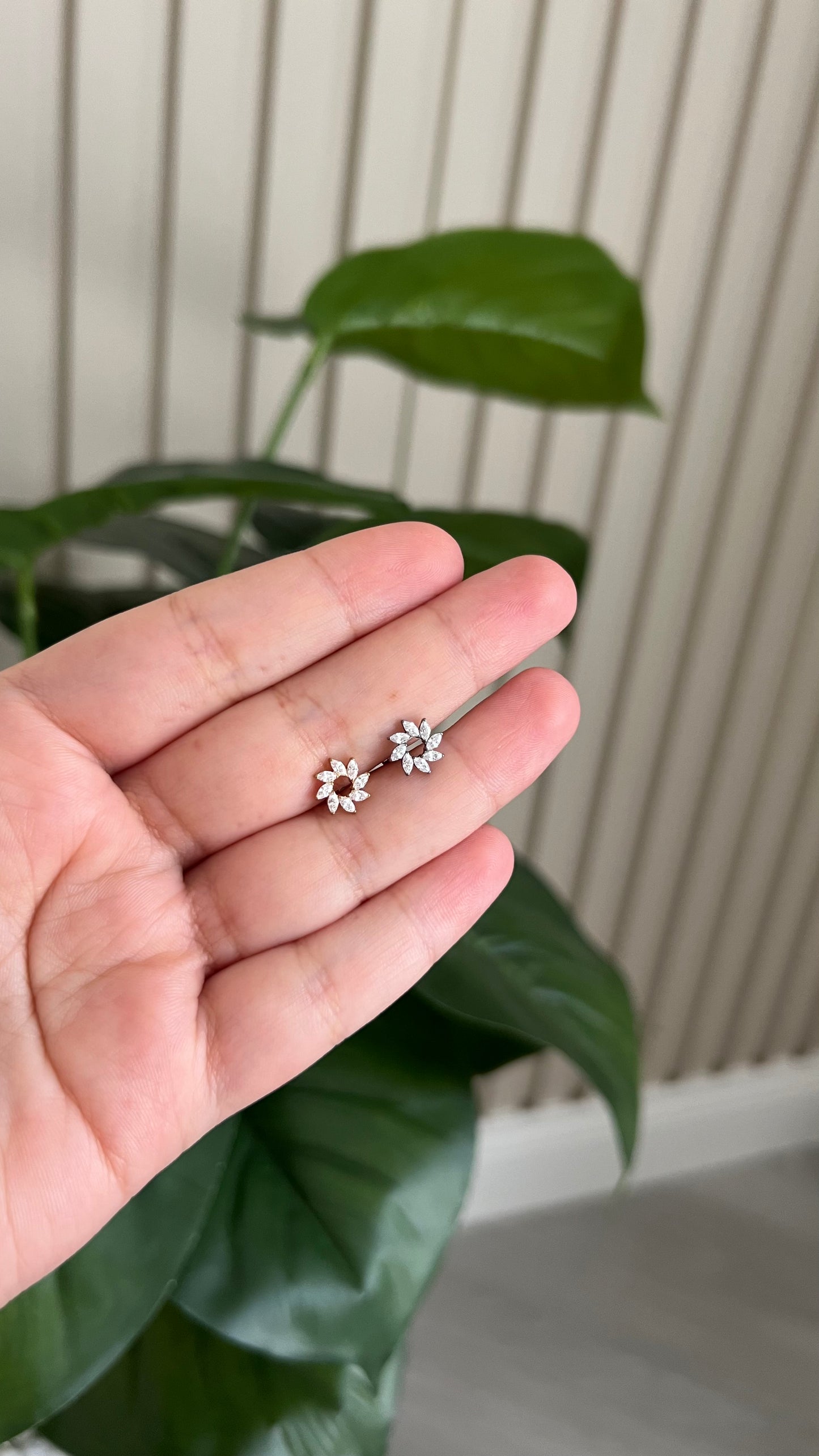 Piercing earring