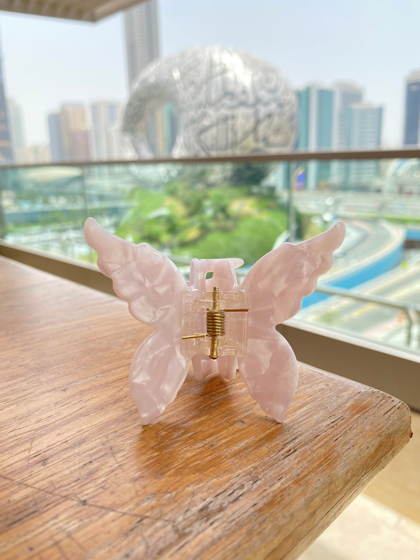 Butterfly clip
