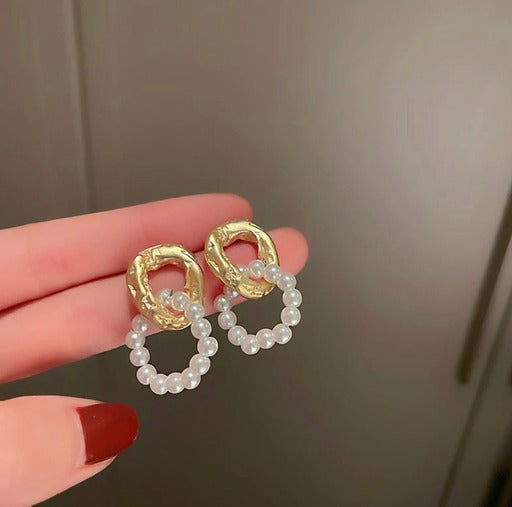 2 circle lolo & gold earrings