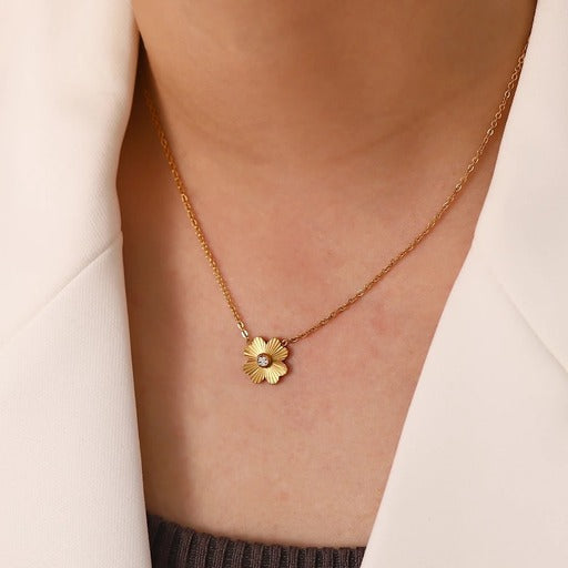 Flower necklace