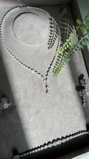 the elegant set