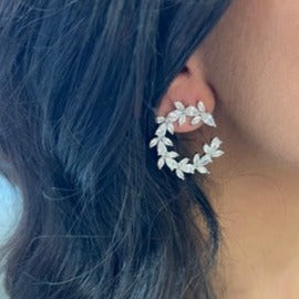 Round leaves earrings